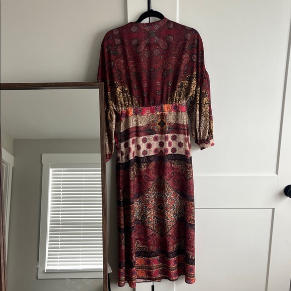 Zara Multicolor Patterned Garment - Picture 3 of 3